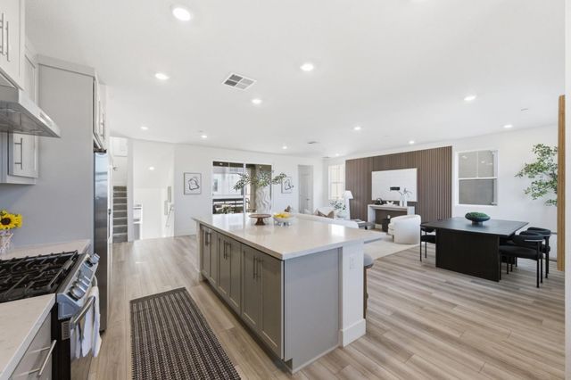 9415 Hidden Harbor Way, Newark, CA 94560