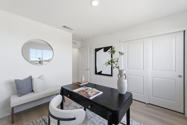 9415 Hidden Harbor Way, Newark, CA 94560