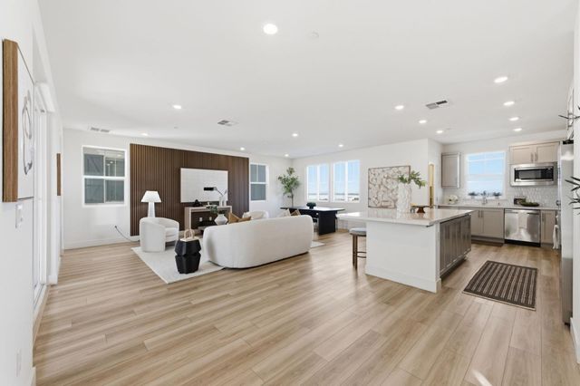 9415 Hidden Harbor Way, Newark, CA 94560