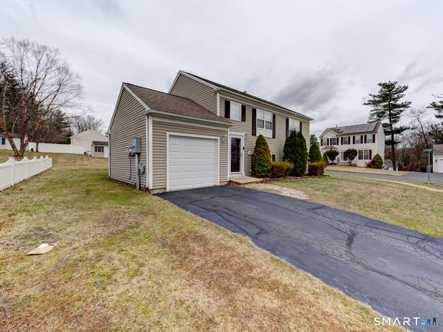6 Wilson Way, Manchester, CT 06040