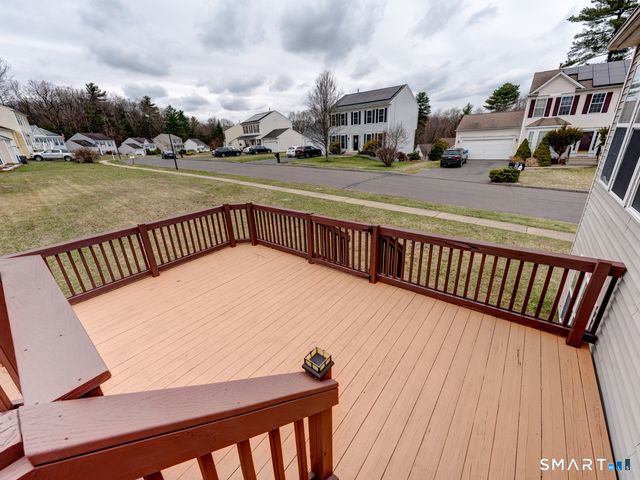 6 Wilson Way, Manchester, CT 06040