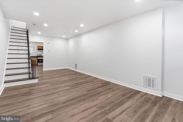 1010 S 3RD ST, Camden, NJ 08103