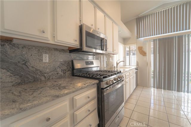 1297 Green Island, Banning, CA 92220