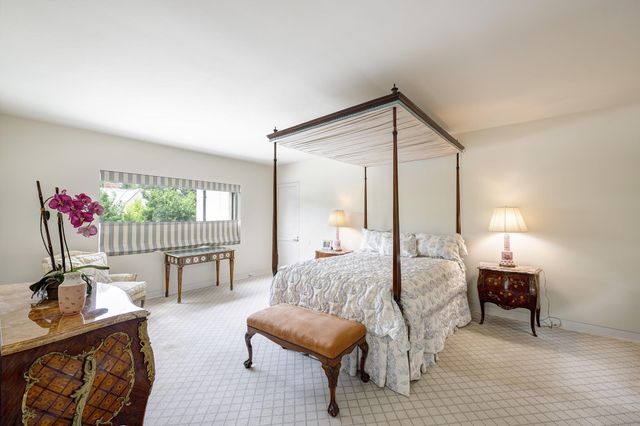 1814 Larchmont Road, Houston, TX 77019