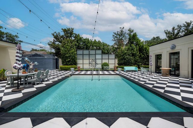 1814 Larchmont Road, Houston, TX 77019