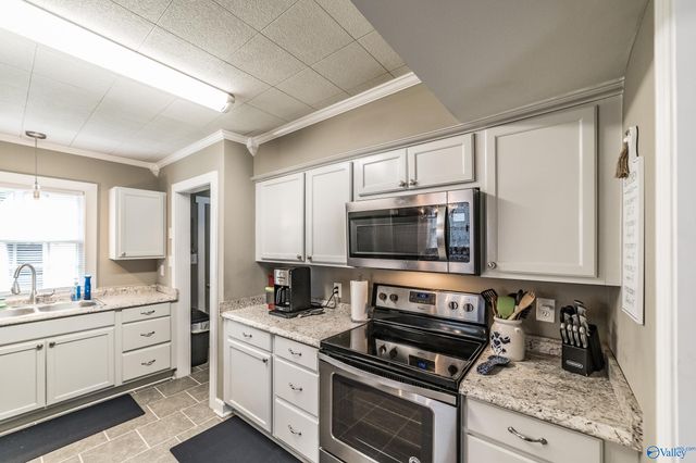 1212 Halsey Avenue, Huntsville, AL 35801
