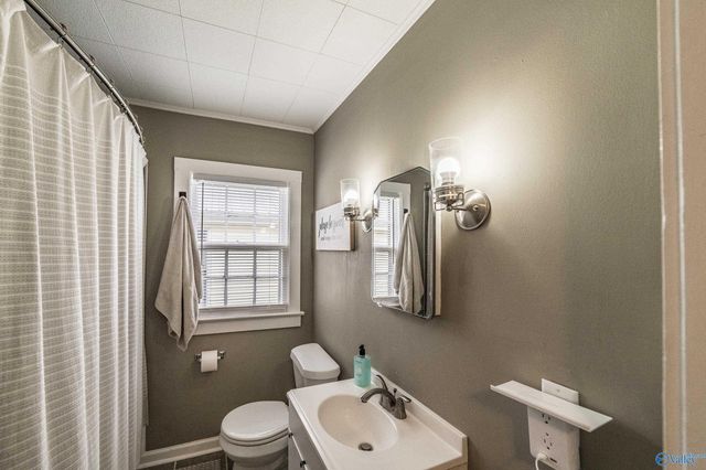 1212 Halsey Avenue, Huntsville, AL 35801