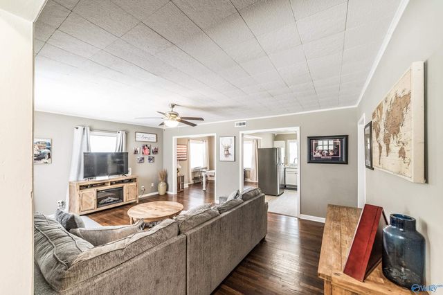 1212 Halsey Avenue, Huntsville, AL 35801