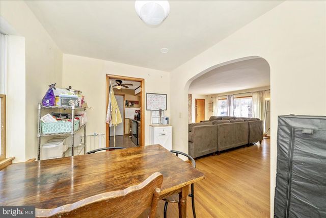 11812 ROBINWOOD DR, Hagerstown, MD 21742