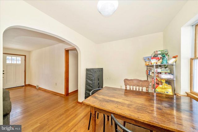 11812 ROBINWOOD DR, Hagerstown, MD 21742