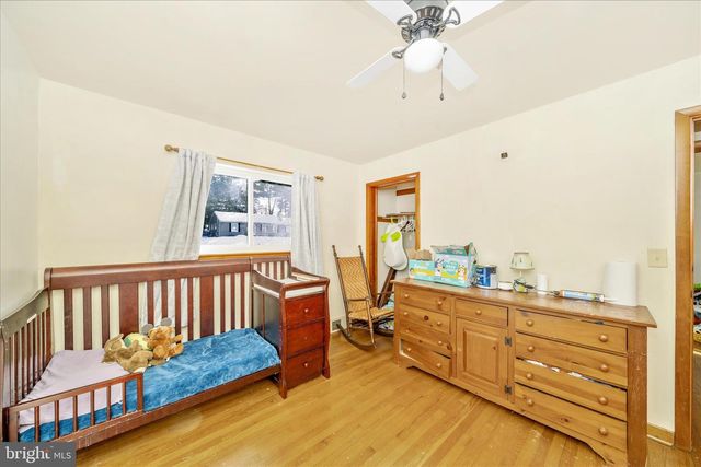 11812 ROBINWOOD DR, Hagerstown, MD 21742