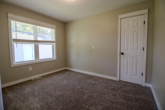 6175 S John Street, North Judson, IN 46366