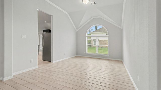 17 Road 6615, Dayton, TX 77535