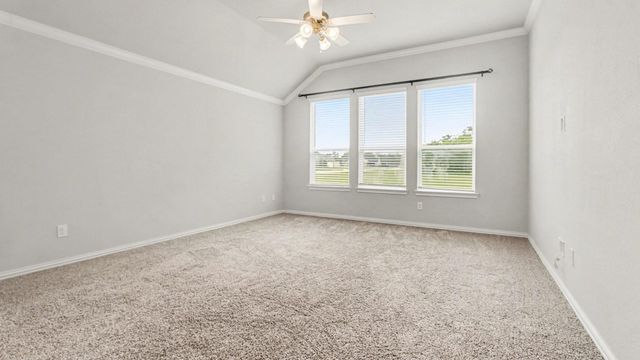 17 Road 6615, Dayton, TX 77535