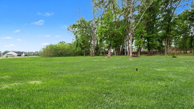 17 Road 6615, Dayton, TX 77535