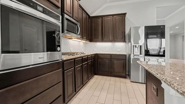 17 Road 6615, Dayton, TX 77535