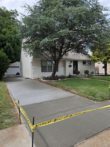 23 Harriman Avenue, Hempstead, NY 11550