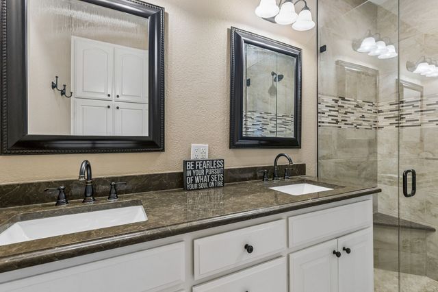 5401 Hidden Valley Court, Mansfield, TX 76063