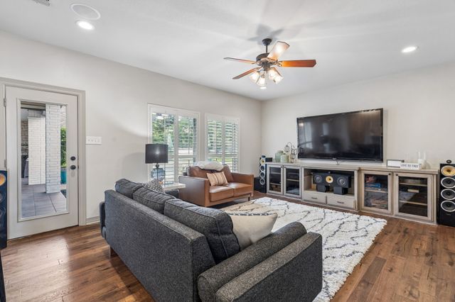 5401 Hidden Valley Court, Mansfield, TX 76063