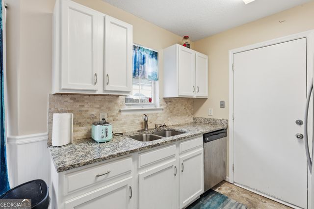 7245 Garfield Street, Savannah, GA 31406