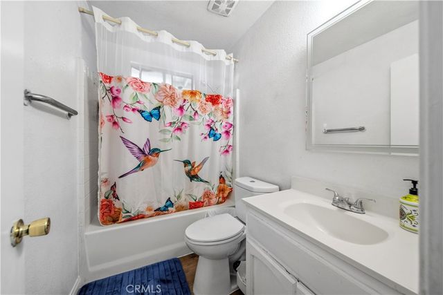 727 El Centro Avenue, El Centro, CA 92243