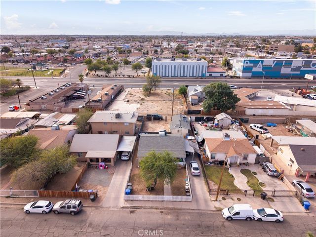 727 El Centro Avenue, El Centro, CA 92243