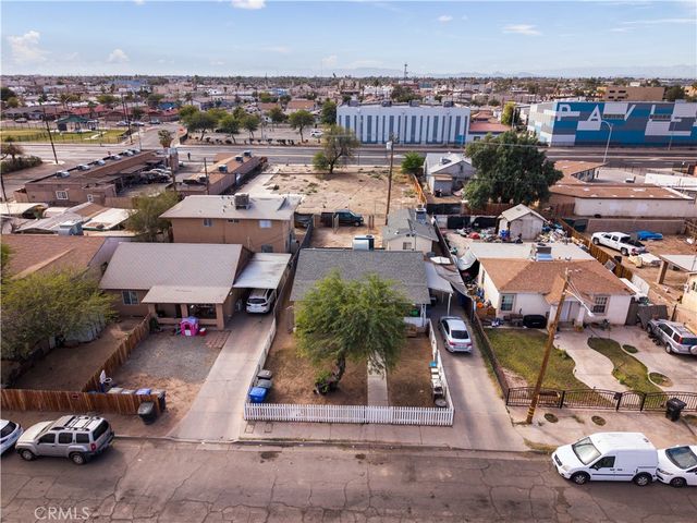 727 El Centro Avenue, El Centro, CA 92243