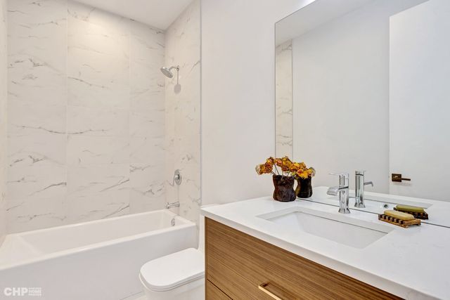 1920 S Shelby Court, Chicago, IL 60608