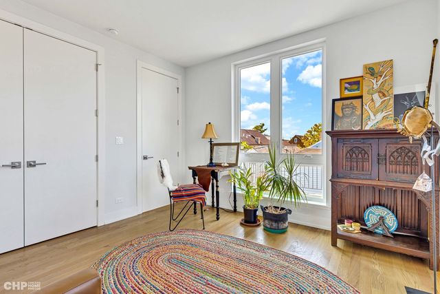 1920 S Shelby Court, Chicago, IL 60608