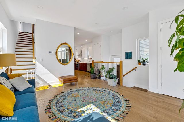 1920 S Shelby Court, Chicago, IL 60608