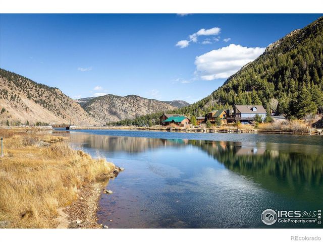 2121 Hummingbird Way 3-201, Georgetown, CO 80444