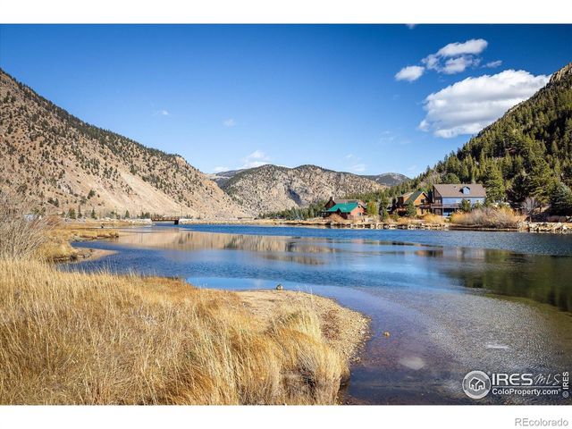 2121 Hummingbird Way 3-201, Georgetown, CO 80444