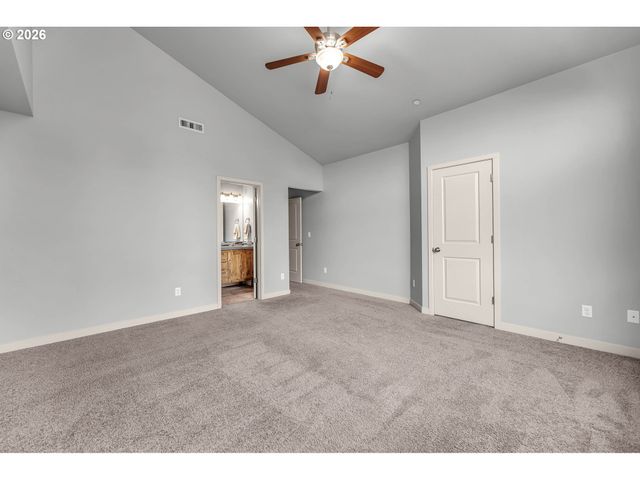 179 N 44TH Pl, Ridgefield, WA 98642