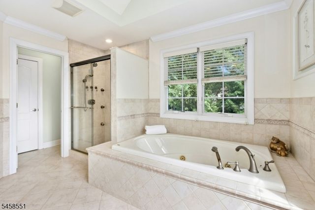 165 BRIARHEATH LANE, Clark Twp., NJ 07066