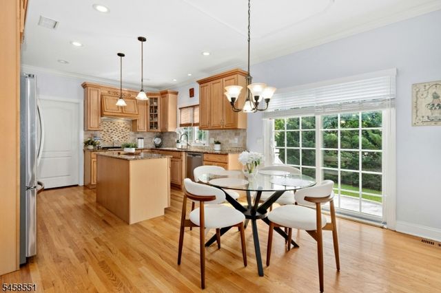 165 BRIARHEATH LANE, Clark Twp., NJ 07066