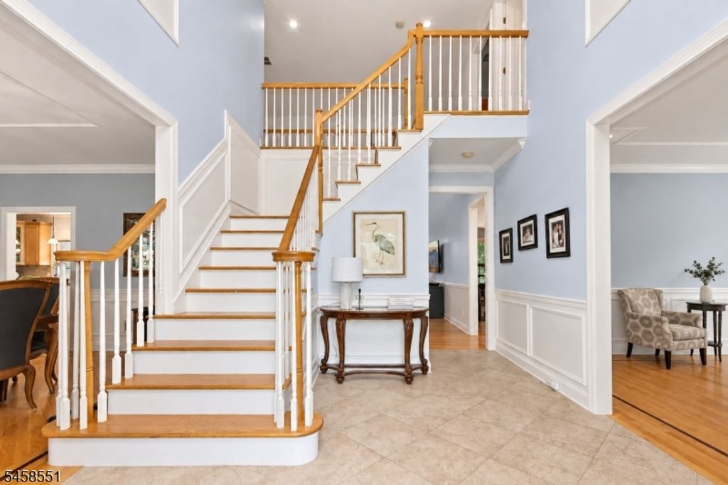 165 BRIARHEATH LANE, Clark Twp., NJ 07066 — photo 3