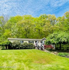 346 Cooksboro Road, Pittstown, NY 12182