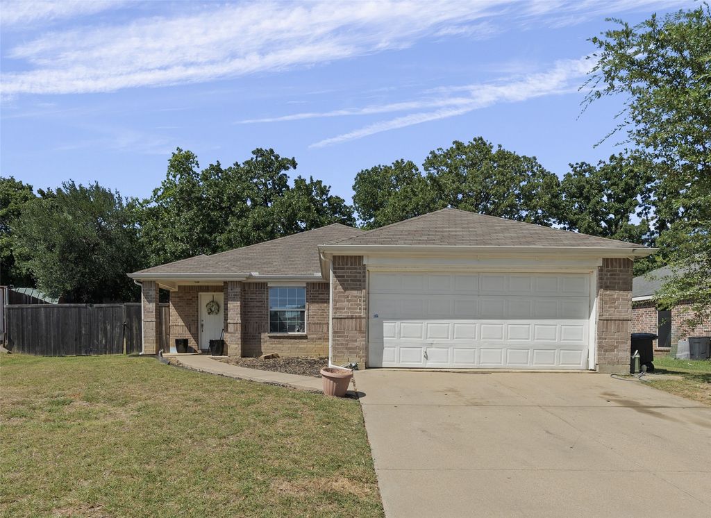 4509 Forest Glen Drive, Forest Hill, TX 76119