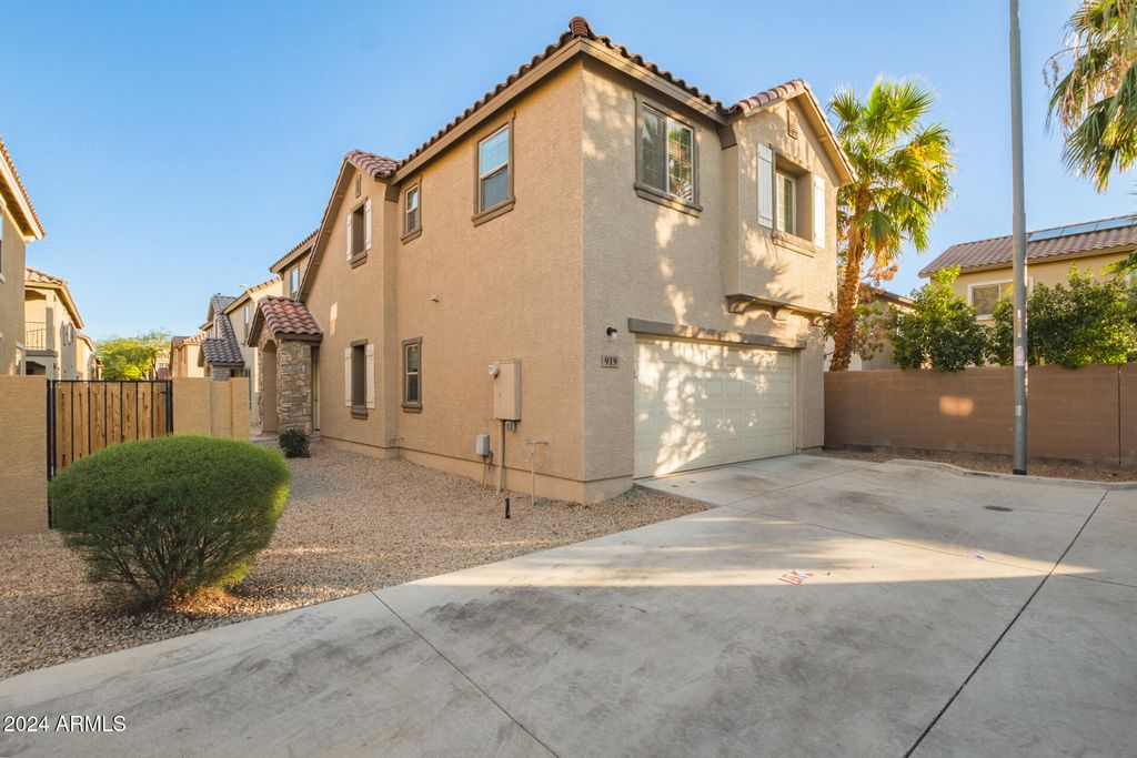 919 E AGUA FRIA Lane, Avondale, AZ 85323