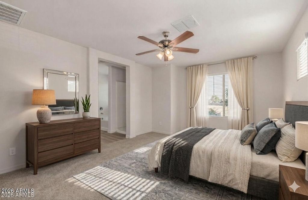 Image 6 of property listing at 919 E AGUA FRIA Lane, Avondale, AZ 85323