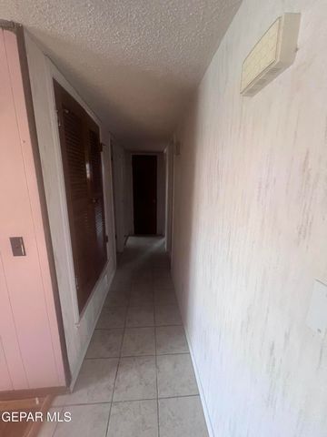 5017 MC CORMICK Lane, El Paso, TX 79924