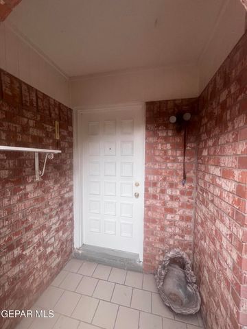 5017 MC CORMICK Lane, El Paso, TX 79924