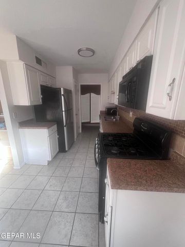 5017 MC CORMICK Lane, El Paso, TX 79924