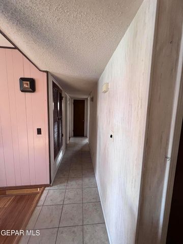5017 MC CORMICK Lane, El Paso, TX 79924
