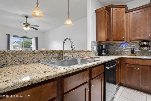 950 Old Towne Street, Gulfport, MS 39507