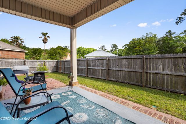 950 Old Towne Street, Gulfport, MS 39507