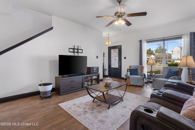 950 Old Towne Street, Gulfport, MS 39507