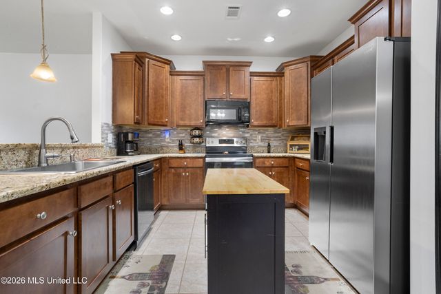 950 Old Towne Street, Gulfport, MS 39507