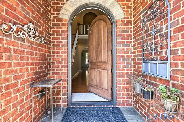 2384 Bel Crest Cir, Midlothian, VA 23113