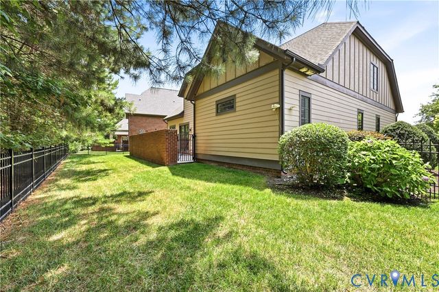 2384 Bel Crest Cir, Midlothian, VA 23113